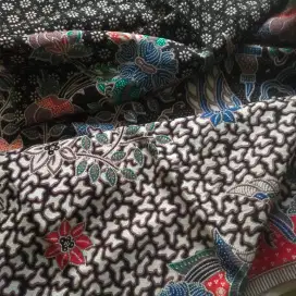 Kain corak batik dari ASHTA Batik Indonesian Heritage