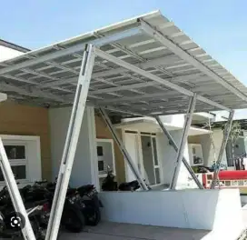 Kanopi baja ringan