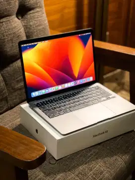 Dibeli Cari Terima Jual MacBook Pro Air Retina Touchbar M1 M2
