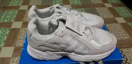 Sepatu Adidas Yung 96 Chasm