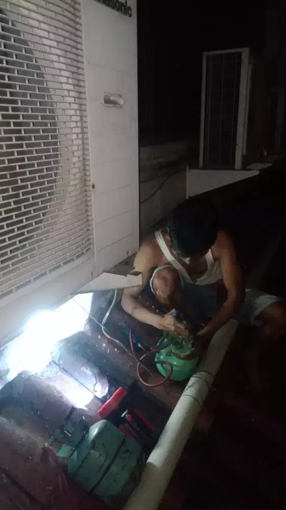 Jasa Pemasangan & Perbaikan AC