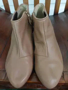 Sepatu Boots Kulit size 23,5