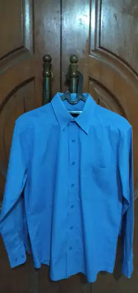Kemeja Pria Tangan Panjang Merek ALISAN original. Size M Mulus Nominus