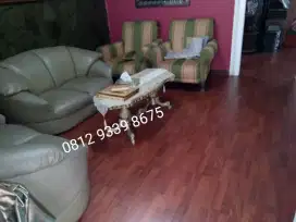Lantai Parquet termasuk pasang