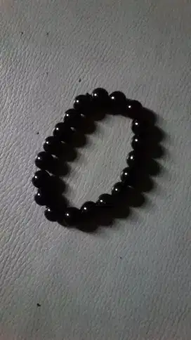 Gelang kesehatan batu black jet