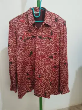 Kemeja batik sutra Madura