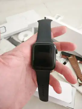 Apple Watch 6 - 44mm - Banyak Bonus