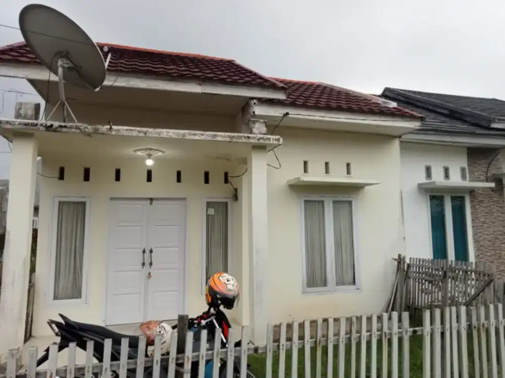 Dikontrakkan rumah dibelakang RS Ibnu Sina padang