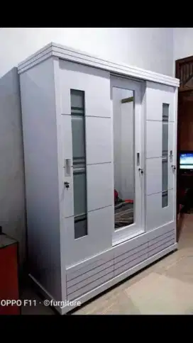 Lemari jati sliding 3pintu