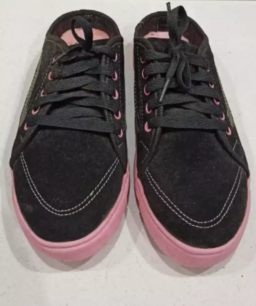 Jual Sepatu dan Sandal 40 Ribuan