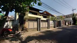 Rumah Bagus Siap Huni di Area Jl Gresik Dekat Mall Matos Malang