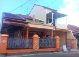 DISEWAKAN RUMAH PRIBADI STRATEGIS  UTK USAHA ATAU KANTOR