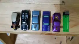 Hotweels 5pcs plus 1diecast