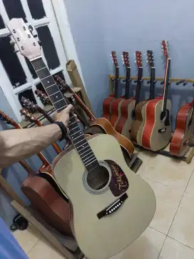 Gitar akustik jumbo natural tkmn