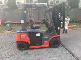 Forklift Elektrik Toyota Baru 2.5 Ton Bergaransi