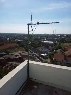 Antena LED, LCD dan tabung