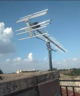 AHLINYA PASANG ANTENA DIGITAL