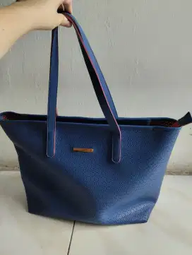 Tas Harper Smith