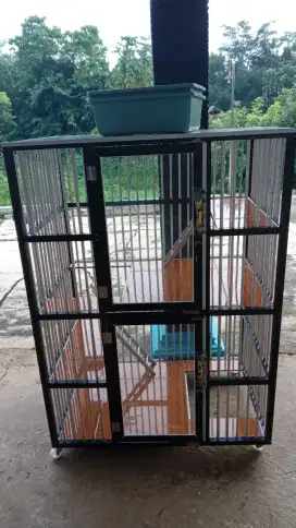 Kandang kucing alumunium 2 pintu