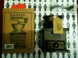 Grinder Coffee
CTC 9919 Big Box Wood Cone Handy Grinder