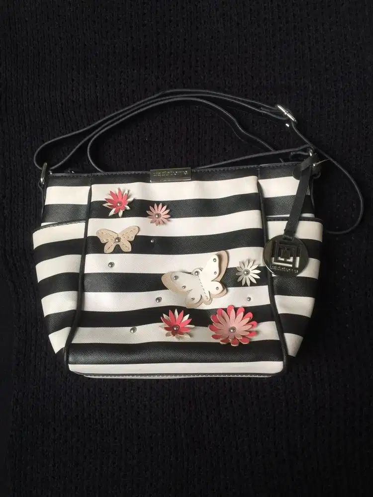 Sling Bag Liz Claiborne Original