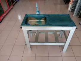 Tempat cuci piring