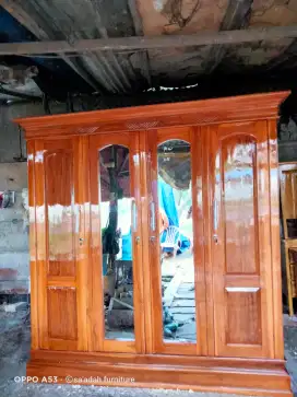 Lemari jati jepara pintu 4