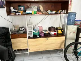 Rak lemari kayu jati kuno