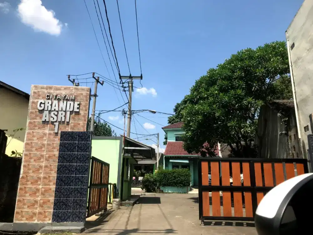 DIKONTRAKAN RUMAH TAHUNAN DI CITAYAM GRANDE ASRI 1