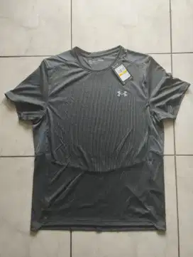 Kaos Fitness Running Under Armour ORIGINAL size M Belum Pernah Dipakai