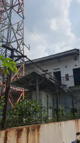 DIJUAL CEPAT KOST 2 LANTAI AREA PABRIK