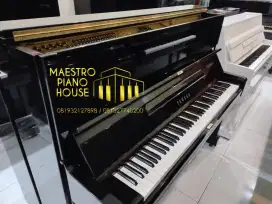 Piano Yamaha U1