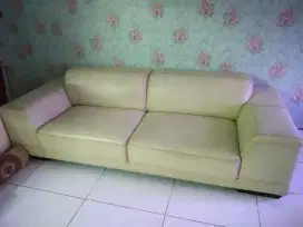 Sofa Krem Kulit