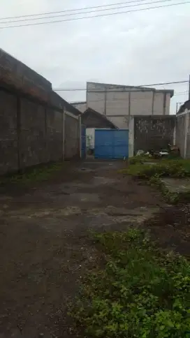 Disewakan gudang bulak kenjeranluas bangunanl