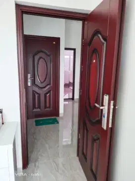 Pintu Baja (motif kayu)