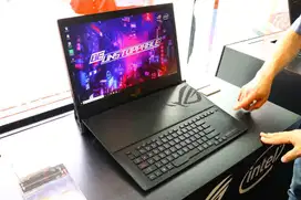 ASUS ROG MOTHERSHIP GZ700GX-I9R81T