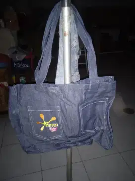 Tas keren warna biru