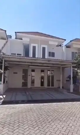 Dijual rumah siap huni bagus pakuwon city