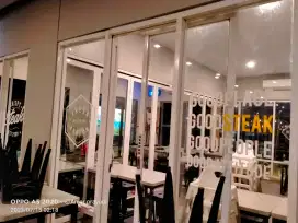 Tukang kaca aluminium