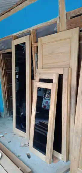 Jendela kaca kusen jendela