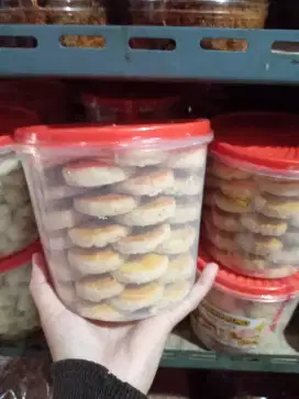 Kue kcg makenak