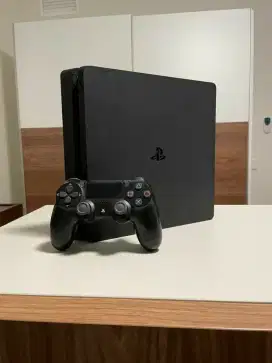 PS4 Di beli saya mau cari ps 4 yang mau dijual saya bayarin langsung