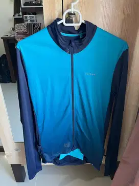 Triban Jersey Sepeda anti UV