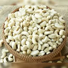 Kacang Mete Mede Super Utuh Asli Premium Murah Cemilan Snack Sehat