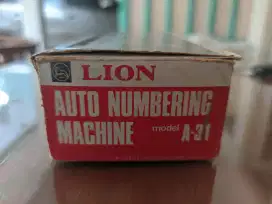 Numerator 13 angka merk lion