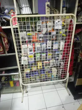 Rak cantelan untuk aksesoris masih bagus bahan besi tebal