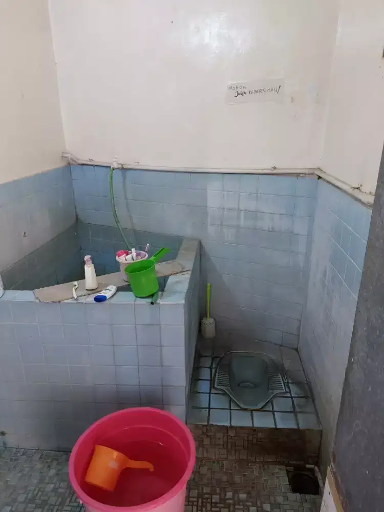 Kamar Mandi kotor Jadi CLIENG