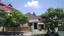 Rumah Bisnis Kantor Magelang Strategis Jalan Raya Pusat Kota