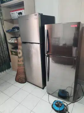 Dibeli terus kulkas freezer showcase bekas anda