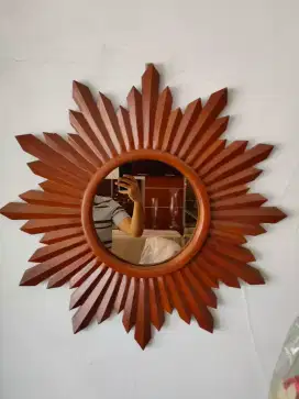 Cermin kayu matahari
